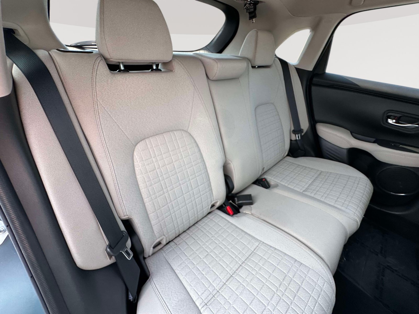 Used 2023 Honda HR-V LX image 26