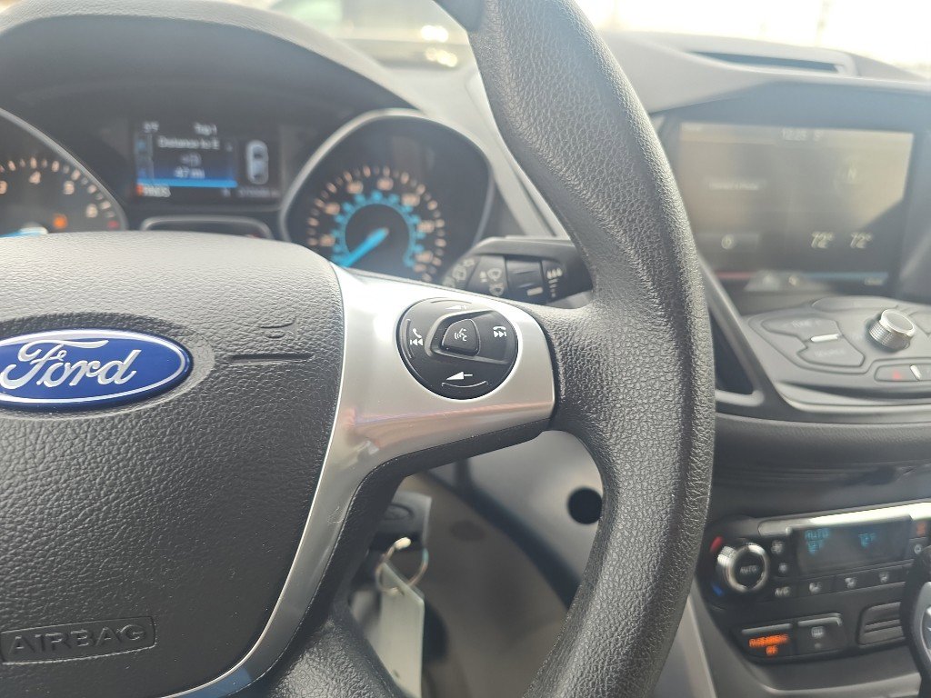 Used 2015 Ford Escape SE w/ Equipment Group 201A image 24