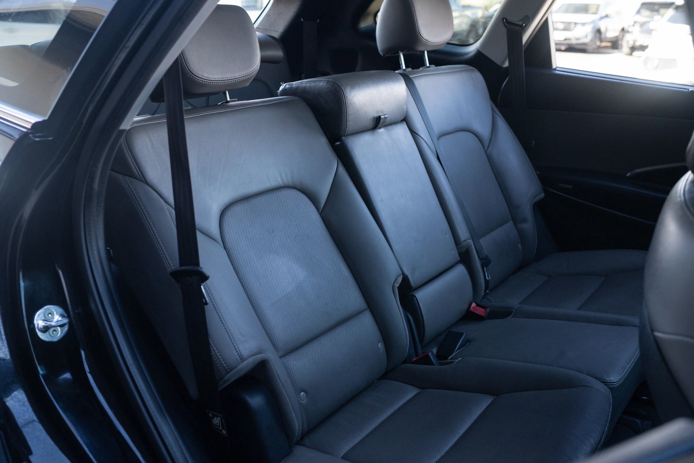 Used 2015 Hyundai Santa Fe GLS w/ Option Group 03 AWD/4WD image 20