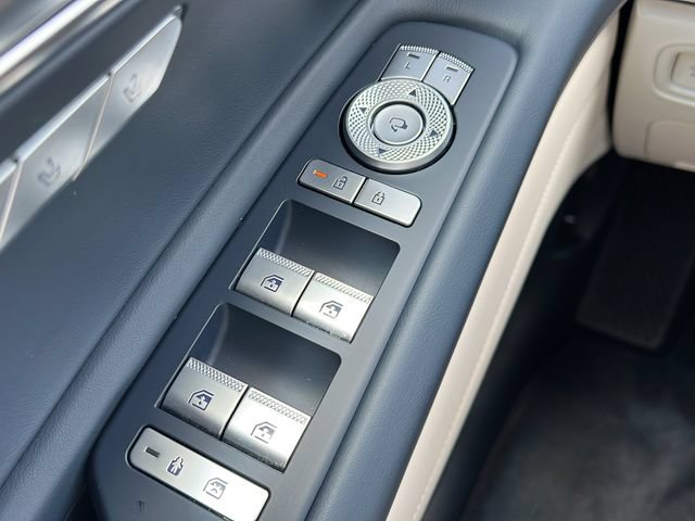 Certified 2025 Genesis GV80 3.5T Prestige AWD/4WD image 24
