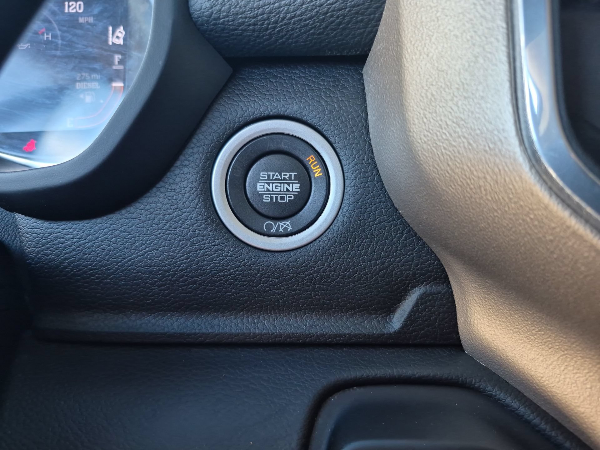 Used 2024 RAM 2500 Laramie w/ Safety Group AWD/4WD image 18