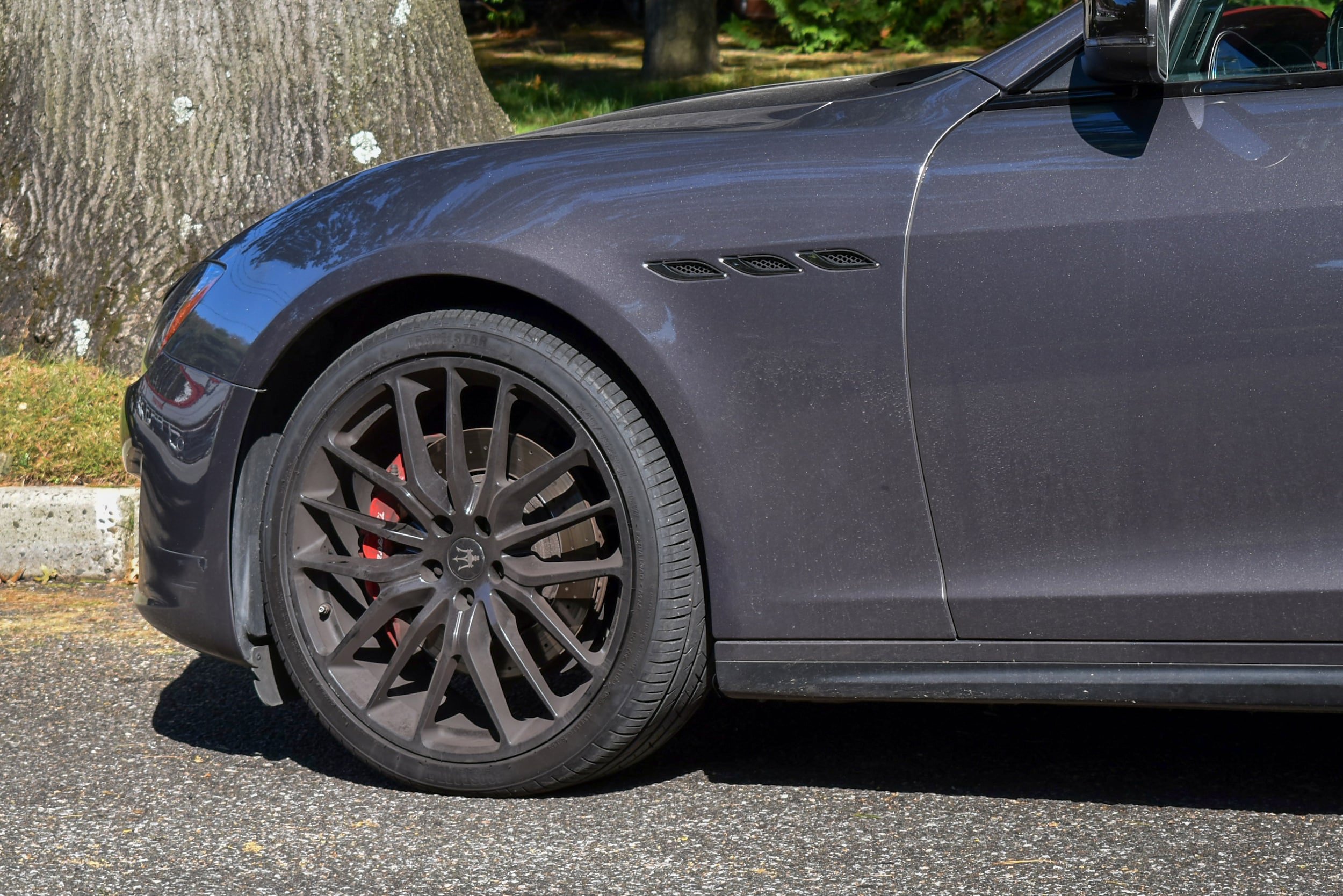 Used 2019 Maserati Ghibli S RWD image 14