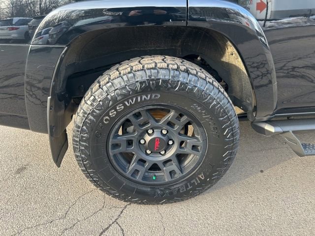 Used 2023 Toyota 4Runner SR5 Premium w/ Moonroof Package image 37