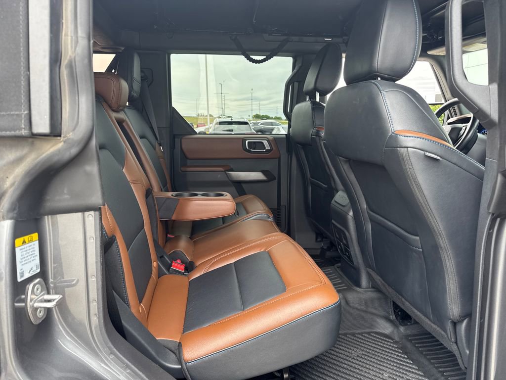 Used 2022 Ford Bronco Outer Banks AWD/4WD image 12