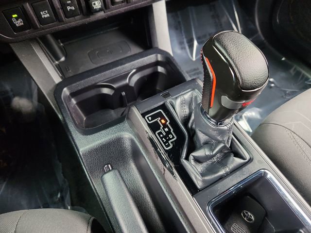 Used 2018 Toyota Tacoma TRD Sport w/ Technology Package AWD/4WD image 44