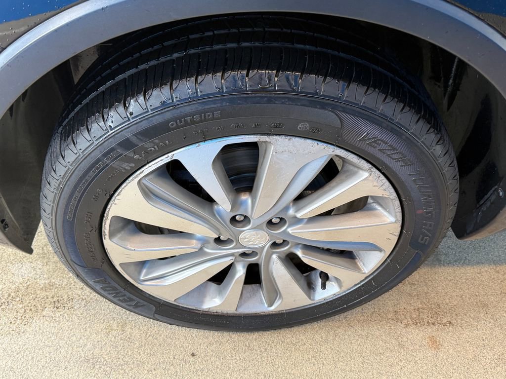 Used 2018 Buick Encore Preferred AWD/4WD image 9