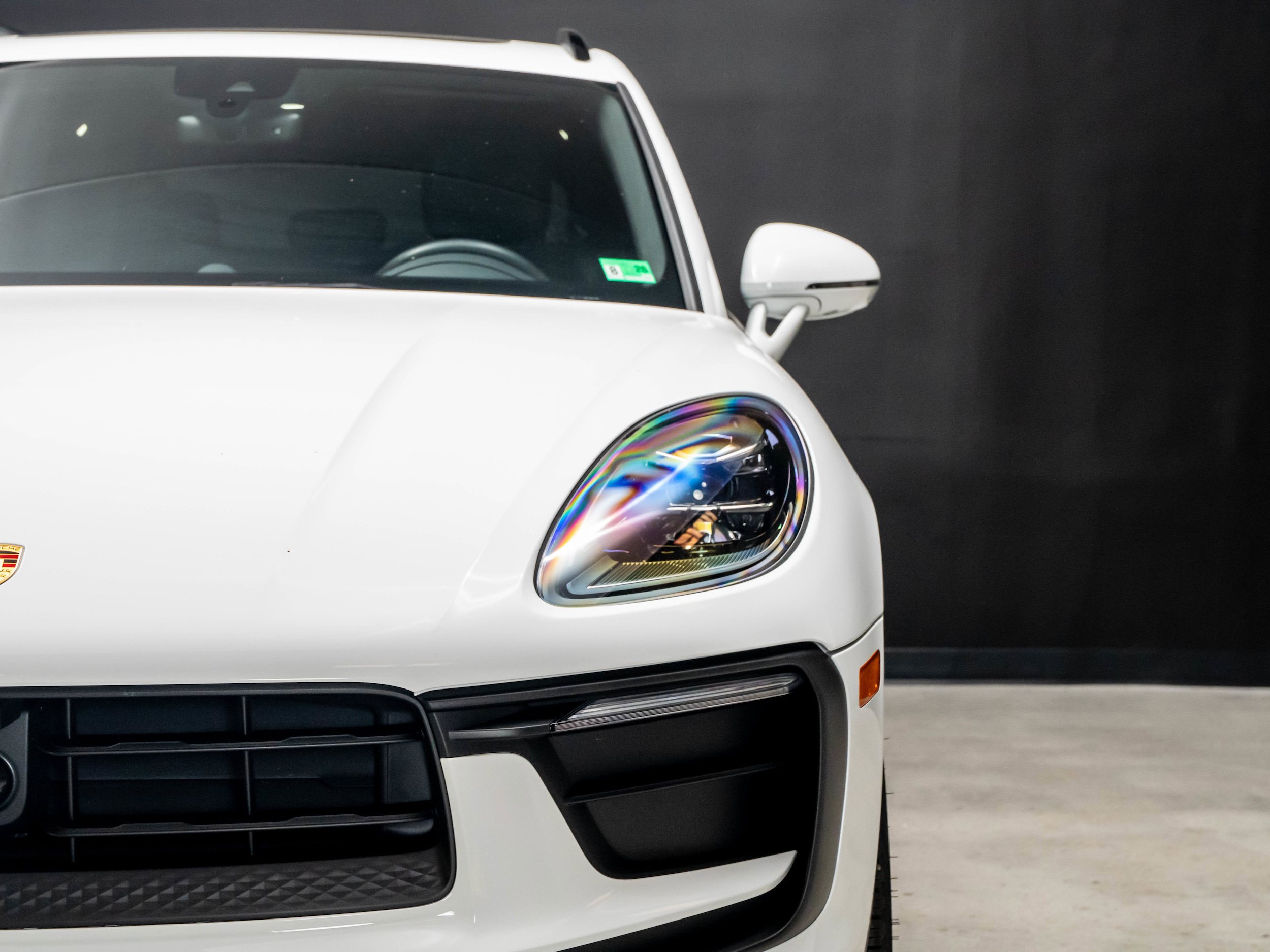 Certified 2026 Porsche Macan AWD/4WD image 11