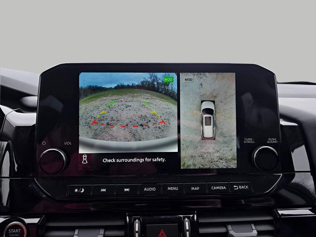 Used 2024 Nissan Pathfinder SL image 25