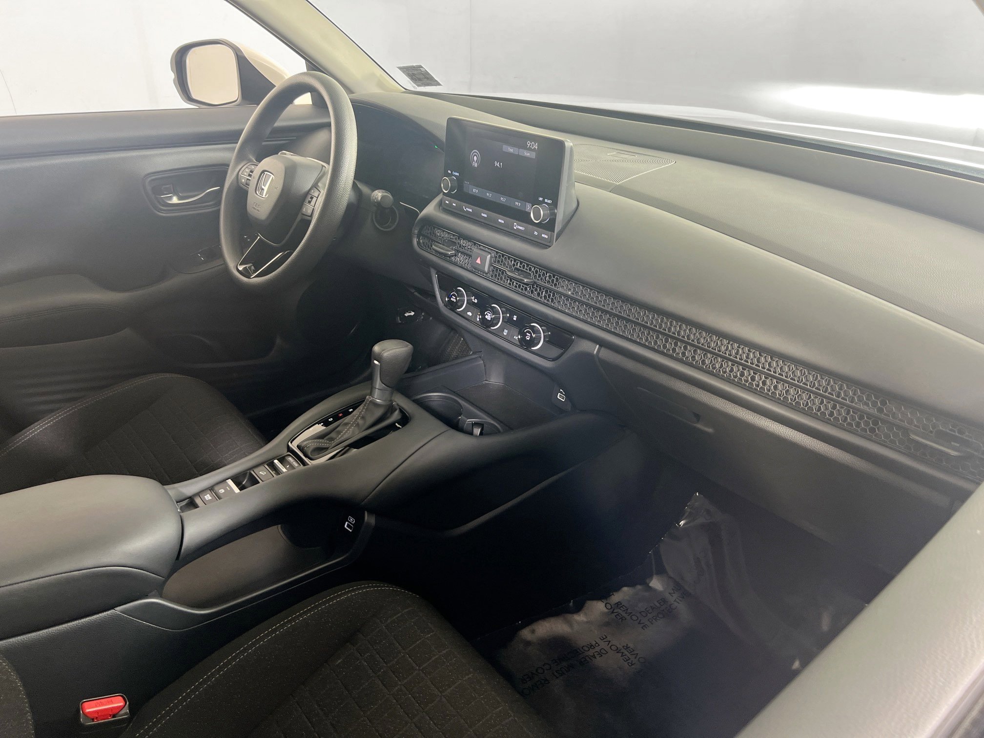 Used 2023 Honda HR-V LX image 26