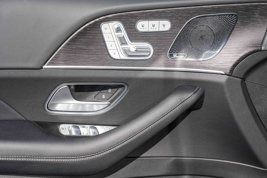 New 2026 Mercedes-Benz GLS 450 4MATIC image 23