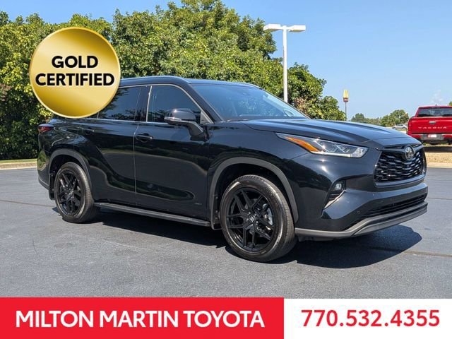 Certified 2026 Toyota Highlander Limited AWD/4WD image 2