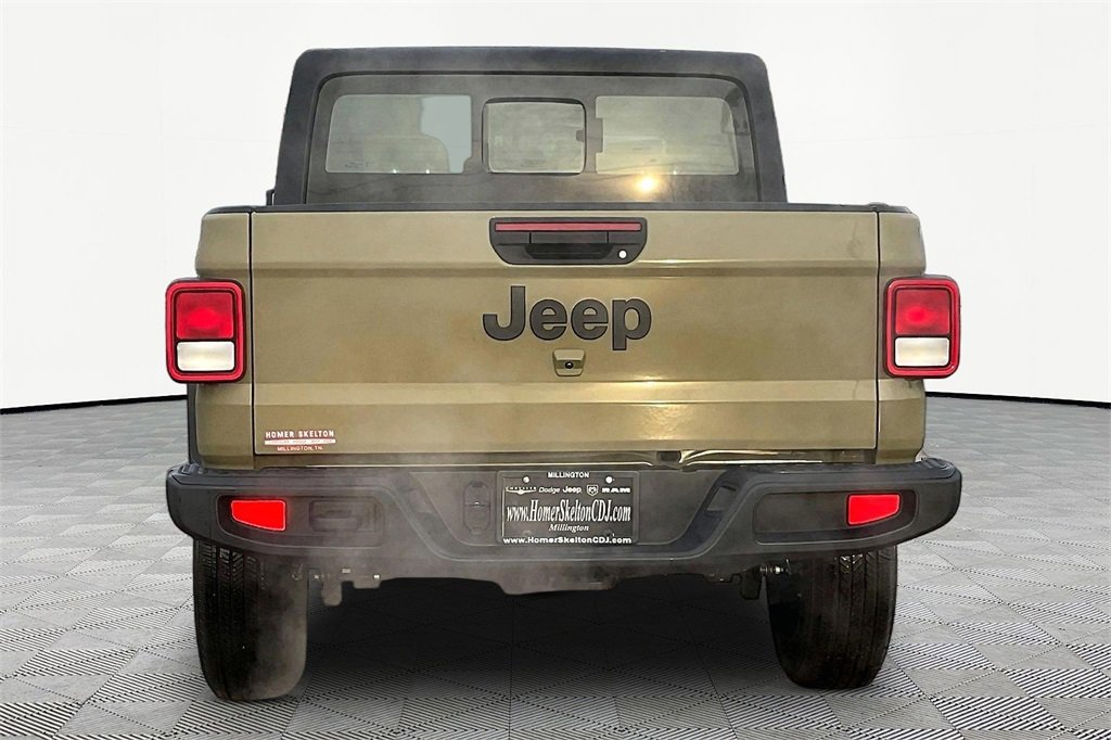 New 2026 Jeep Gladiator Sport image 4