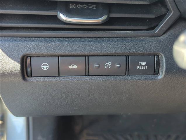 Used 2020 Nissan Altima 2.5 Platinum FWD image 11