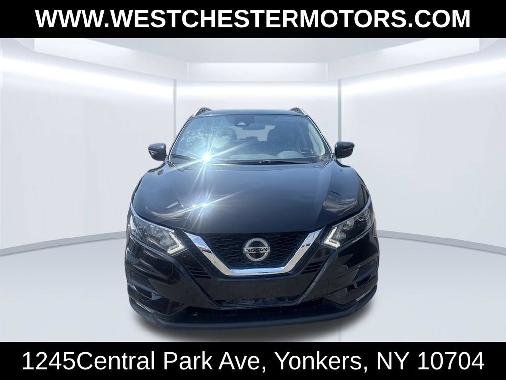 Used 2020 Nissan Rogue Sport SV w/ All-Weather Package AWD/4WD image 2