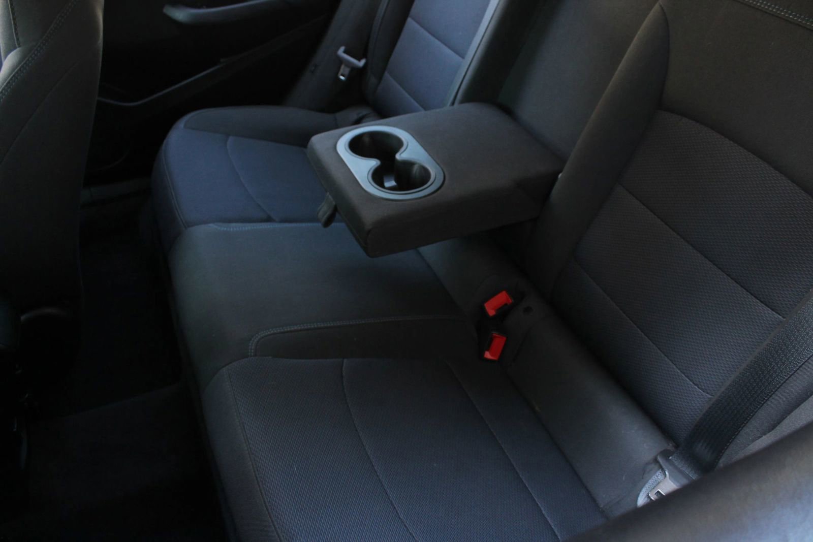 Used 2018 Chevrolet Cruze LT w/ Convenience Package FWD image 18