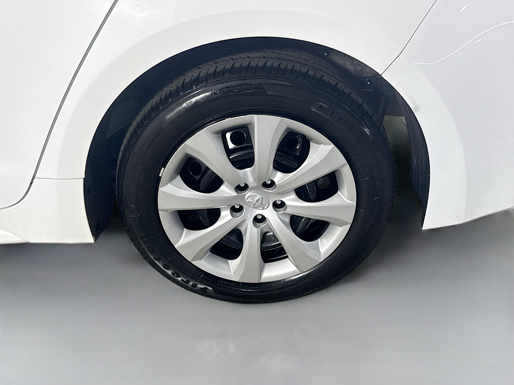 Used 2024 Toyota Corolla LE FWD image 36