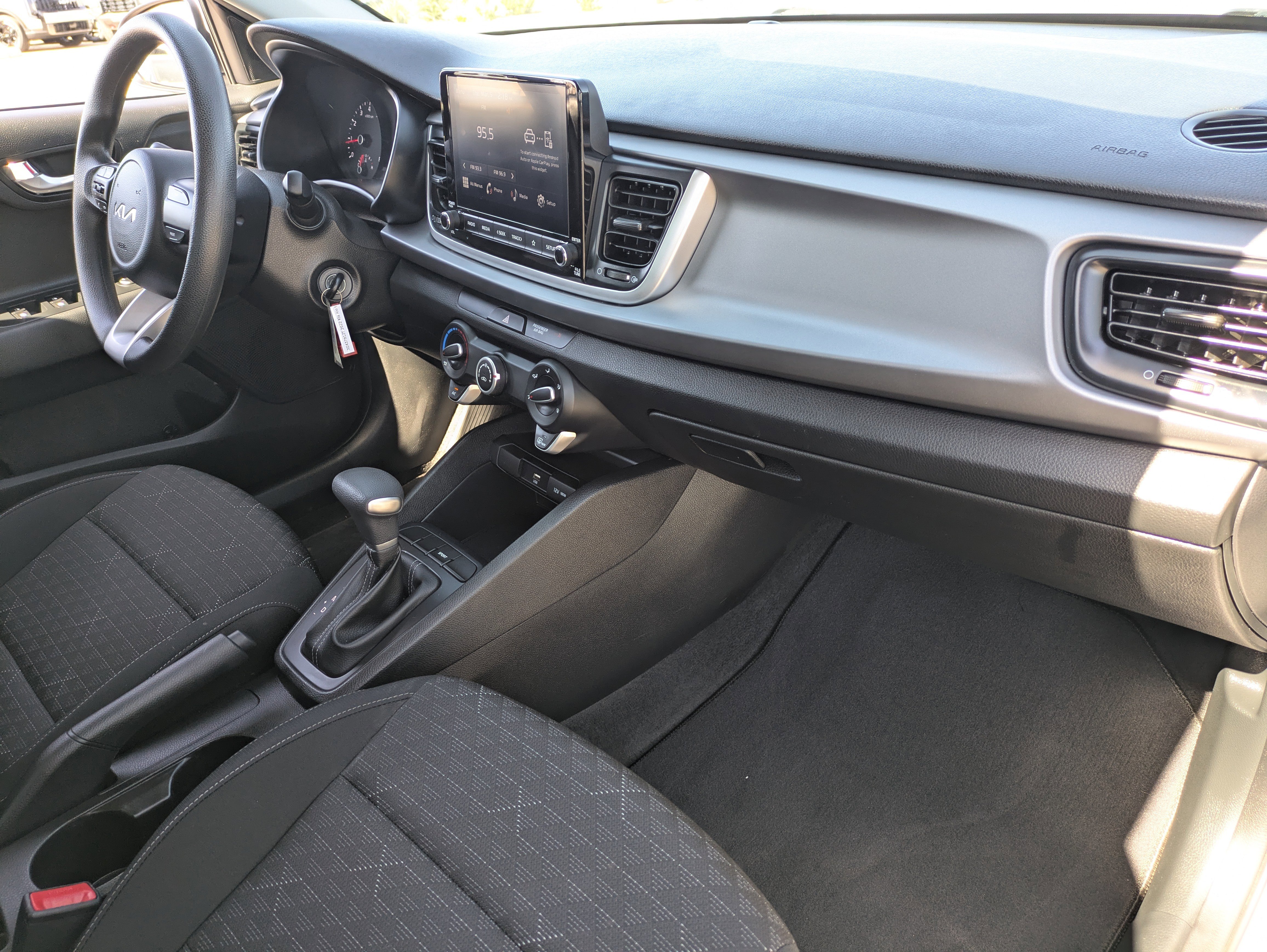 Used 2022 Kia Rio LX image 12