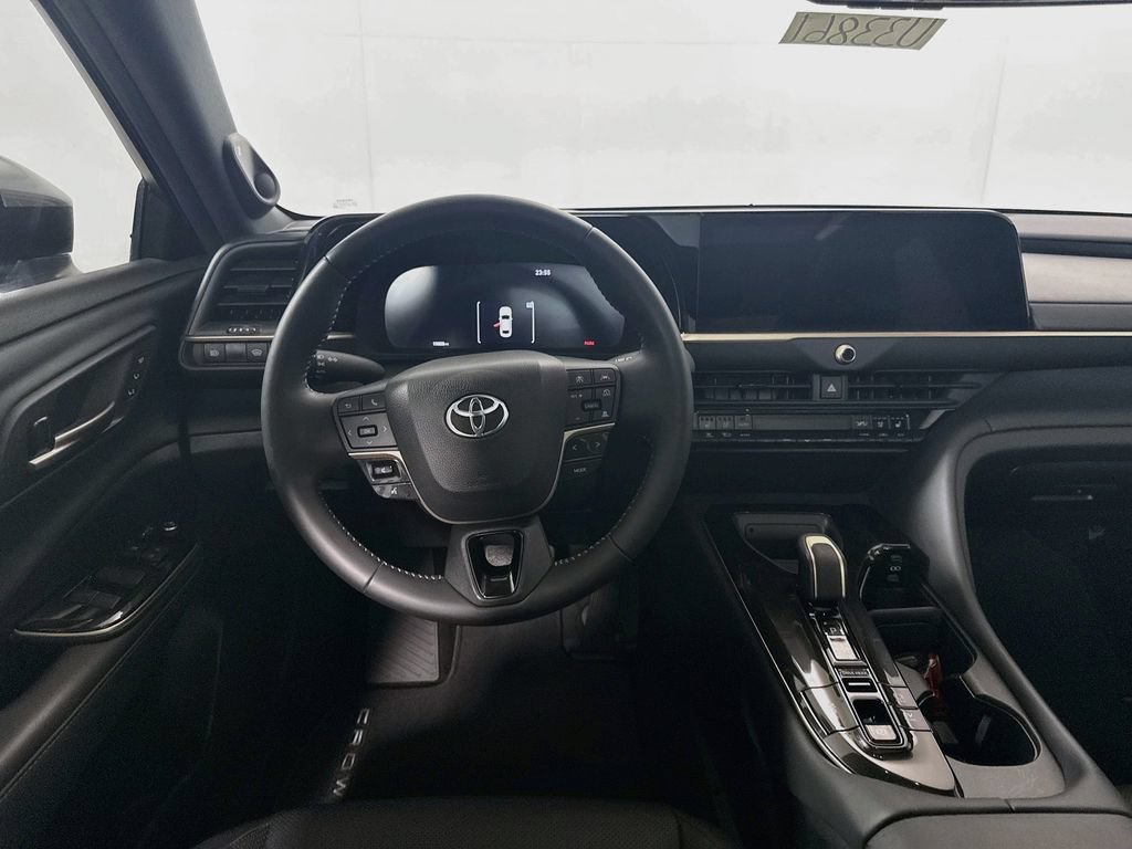 Certified 2024 Toyota Crown AWD/4WD image 21
