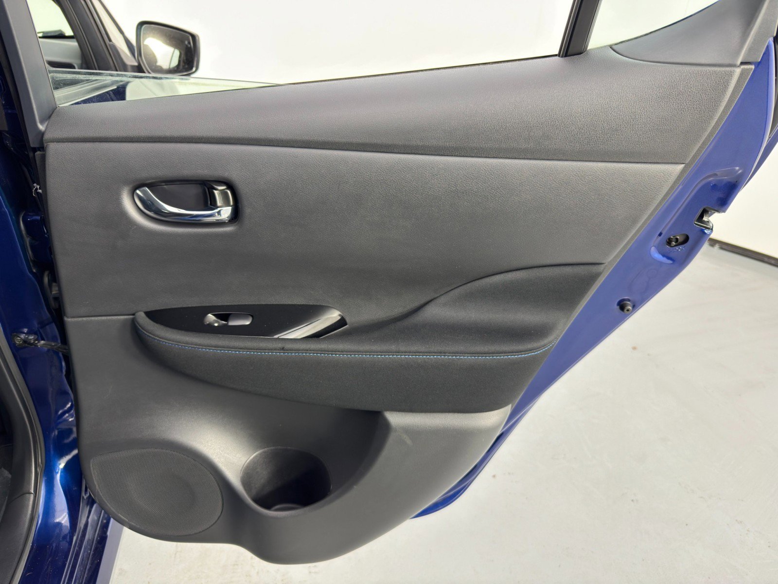 Used 2022 Nissan Leaf SV Plus image 39