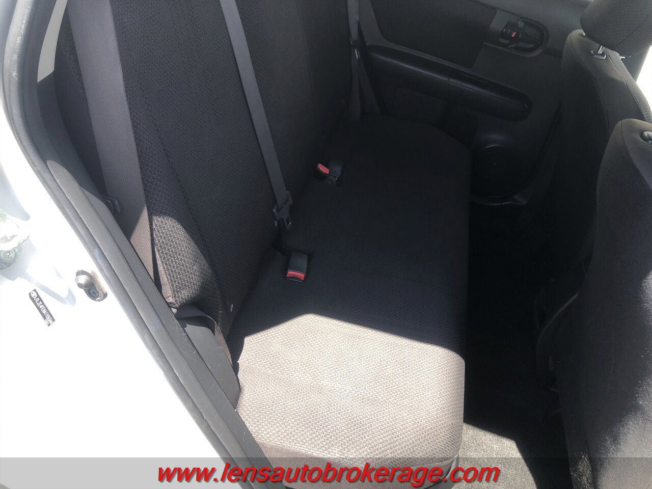 Used 2010 Scion xB FWD image 18