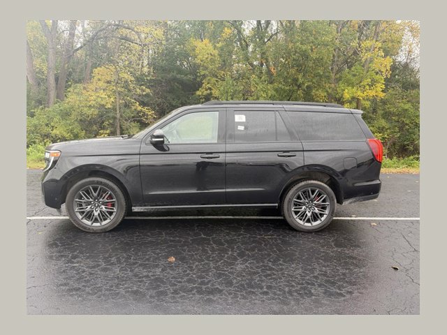 Used 2025 Ford Expedition Platinum w/ Stealth Performance Package AWD/4WD image 1