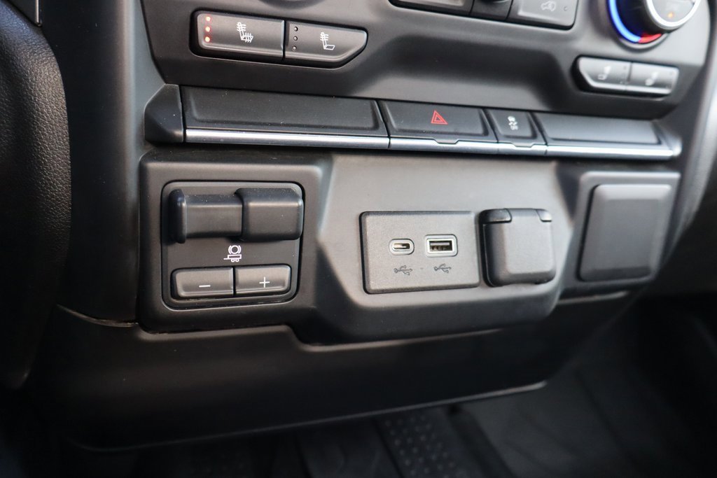 Used 2022 Chevrolet Silverado 3500 LT w/ Convenience Package image 11