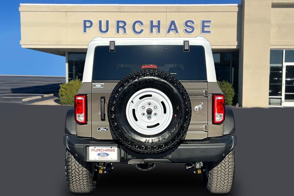 New 2026 Ford Bronco Heritage Edition image 4