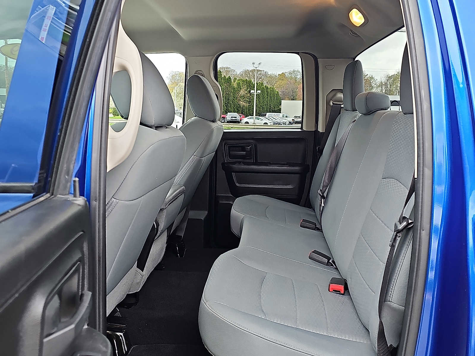 Used 2019 RAM 1500 Express w/ Express Value Package image 10