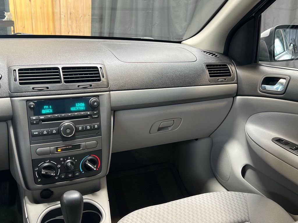 Used 2008 Chevrolet Cobalt LT image 31