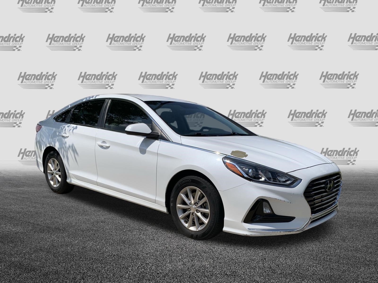 Used 2019 Hyundai Sonata SE FWD image 2