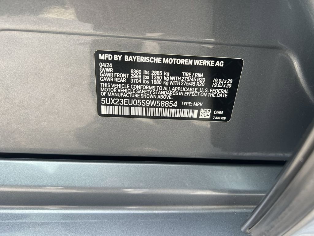 Used 2025 BMW X5 xDrive40i w/ M Sport Package AWD/4WD image 37