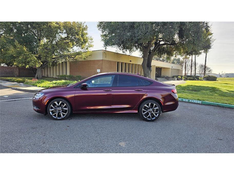 Used 2015 Chrysler 200 S w/ Navigation & Sound Group I image 4