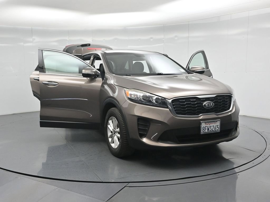 Used 2019 Kia Sorento LX image 35
