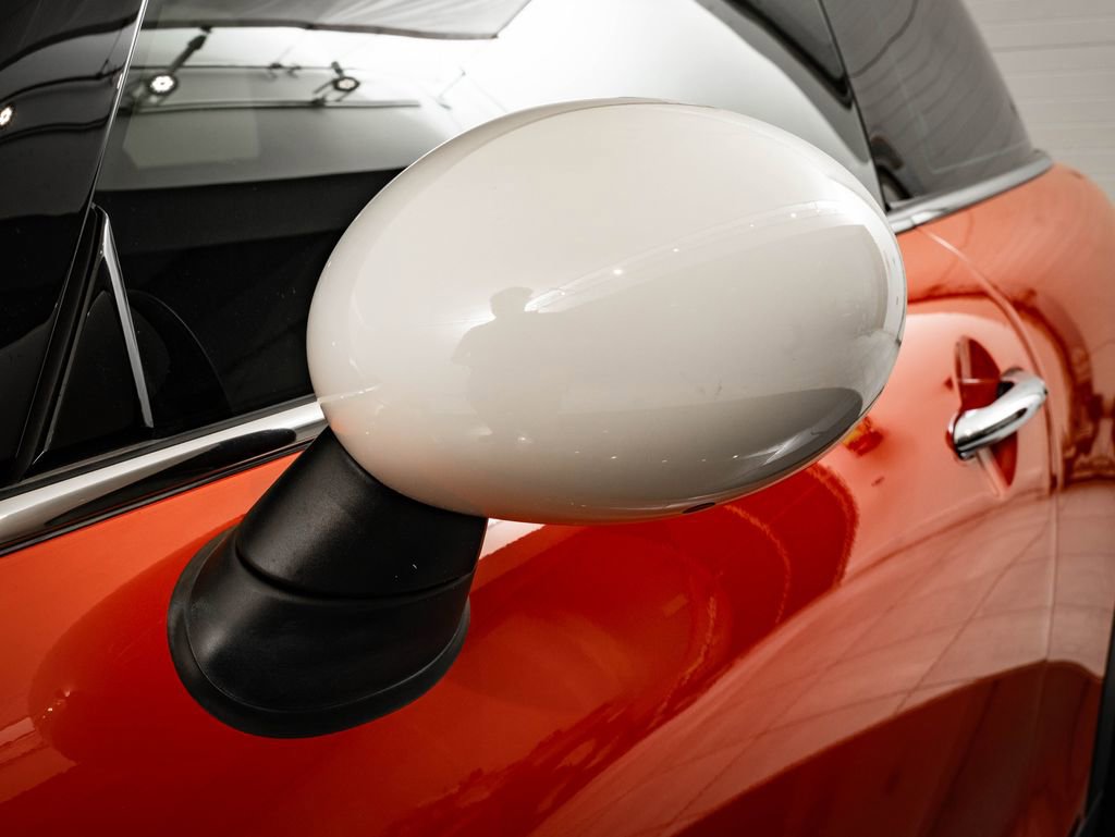 Used 2019 MINI Cooper 2-Door Hardtop FWD image 16