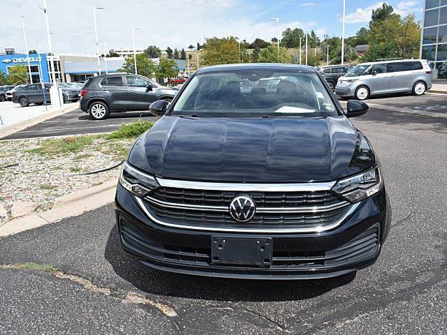 Used 2023 Volkswagen Jetta S image 2
