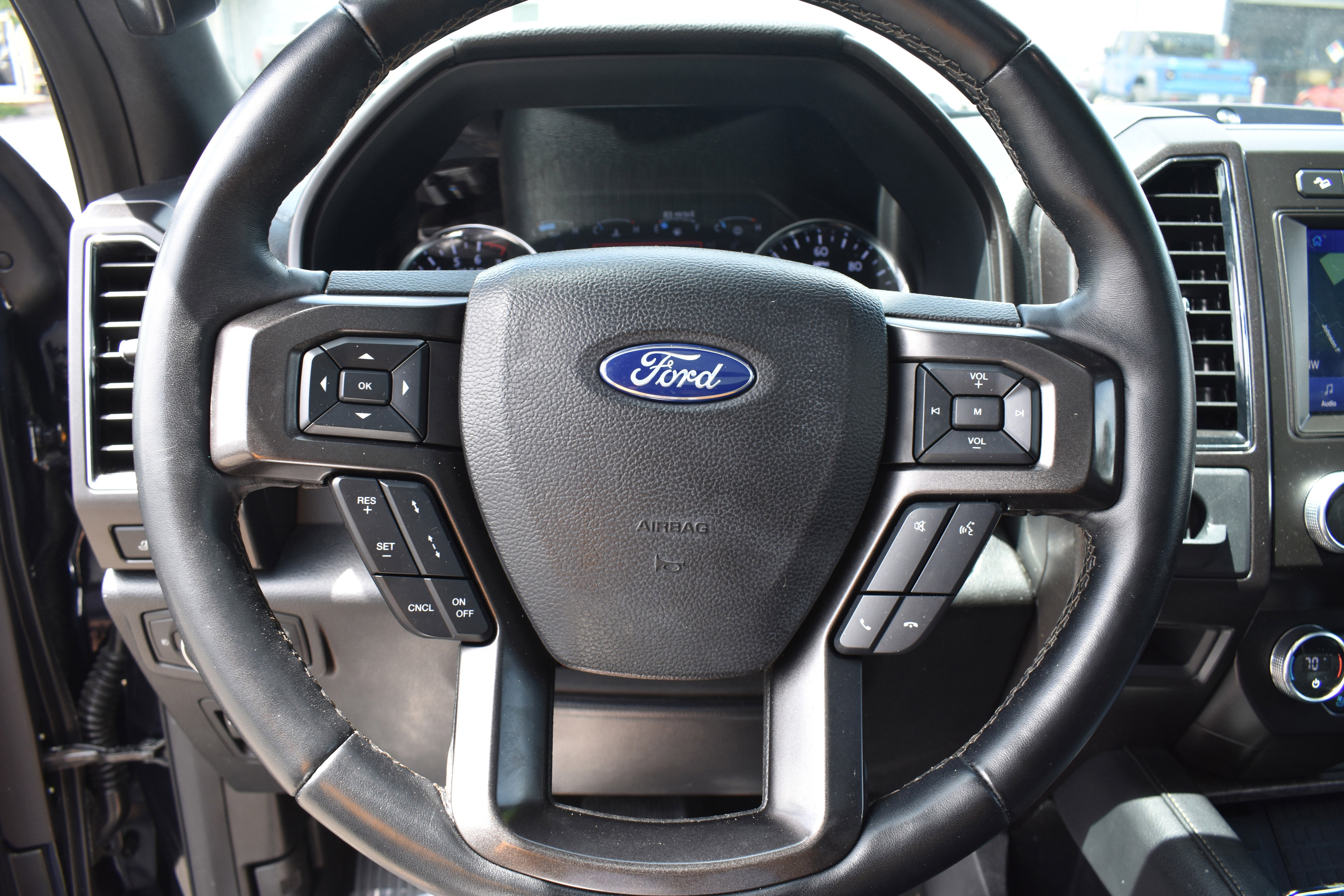 Used 2021 Ford Expedition Limited AWD/4WD image 13