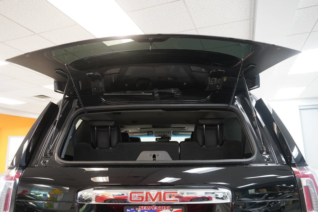 Used 2018 GMC Yukon Denali w/ Denali Ultimate Package AWD/4WD image 10