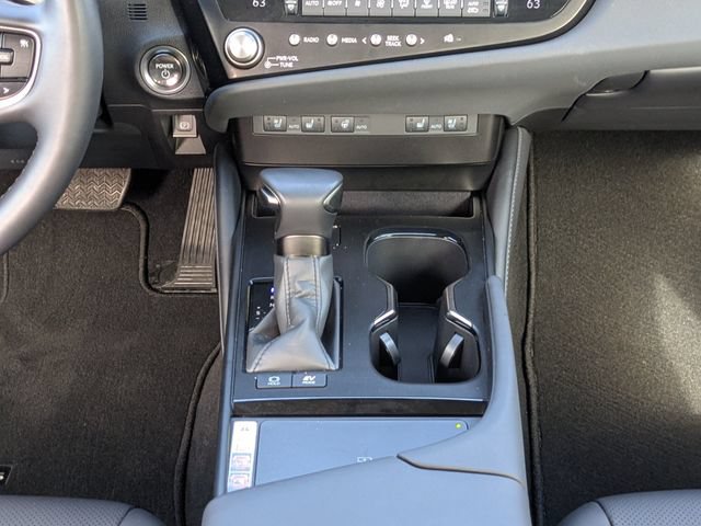 Certified 2025 Lexus ES 300h w/ Premium Package FWD image 18