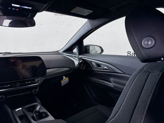 New 2026 Chevrolet Equinox EV LT FWD image 25