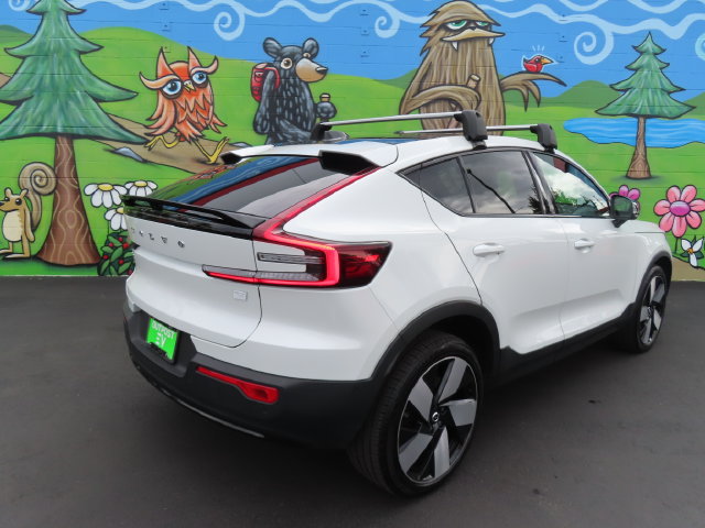 Used 2023 Volvo C40 P8 Recharge Ultimate AWD/4WD image 4