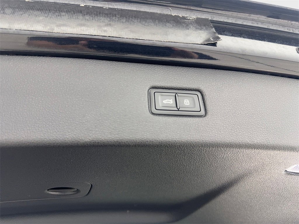 Used 2021 Audi Q7 3.0T Premium w/ Convenience Package image 90