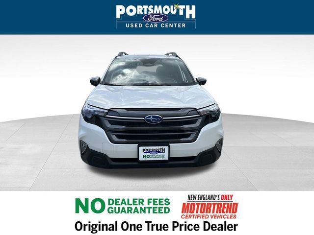 Used 2025 Subaru Forester Premium image 9