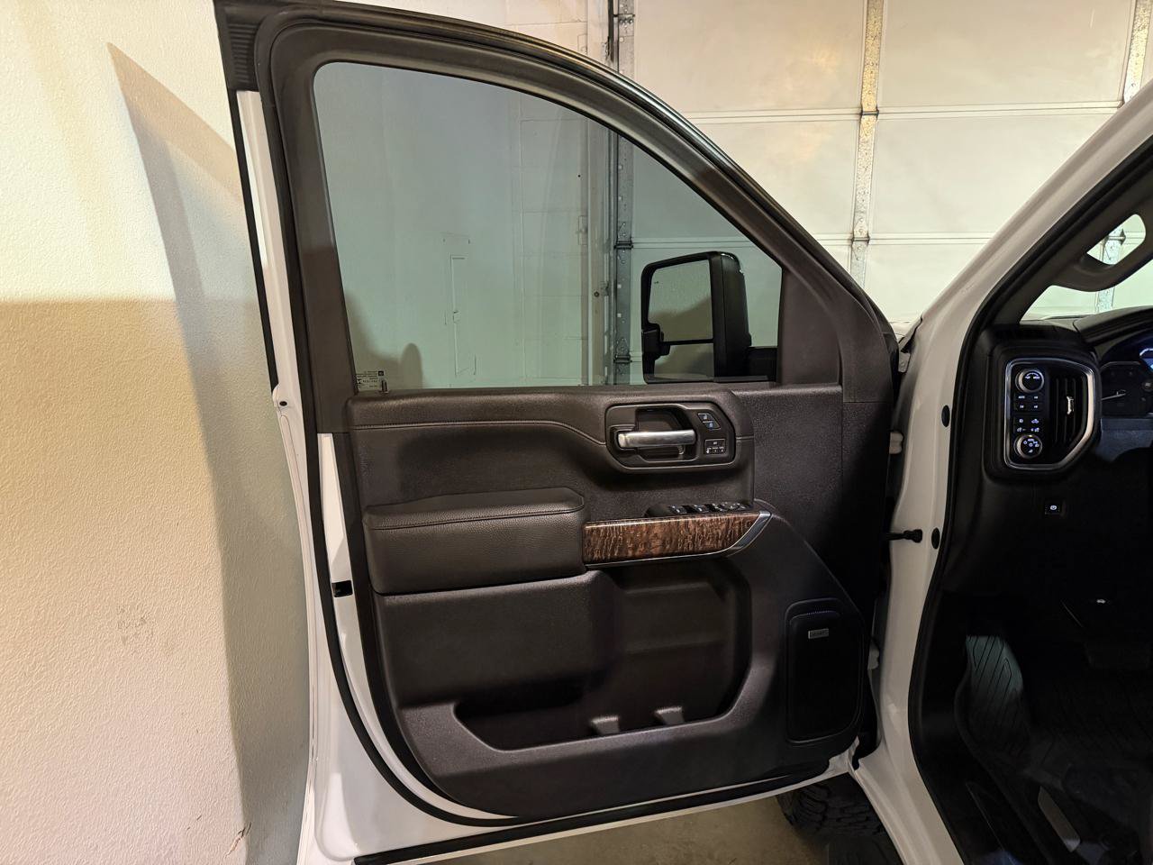 Used 2020 GMC Sierra 2500 Denali AWD/4WD image 8