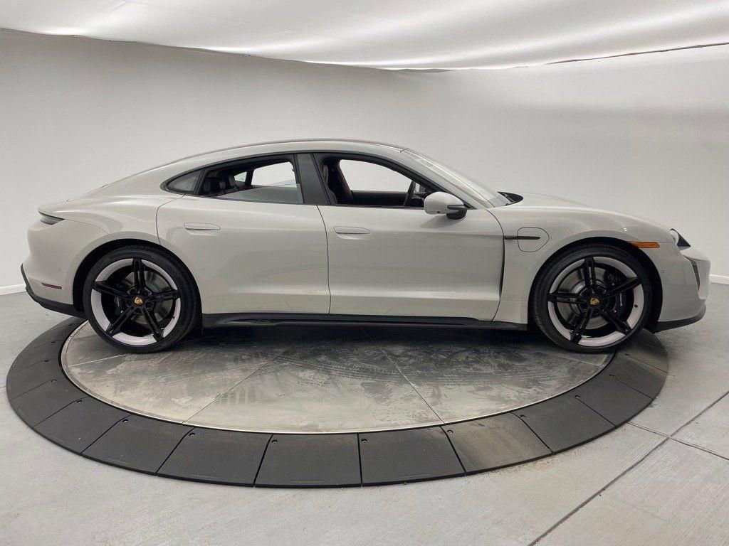 Used 2024 Porsche Taycan GTS image 7