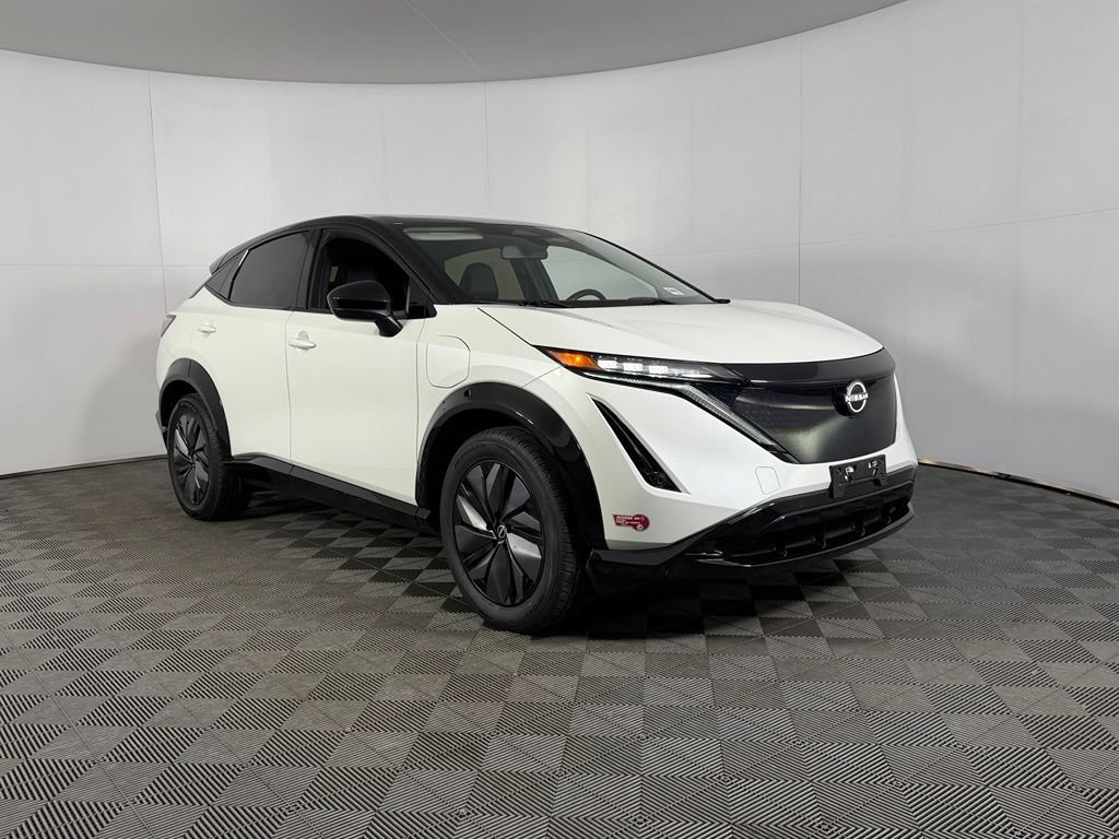 Used 2023 Nissan Ariya AWD image 5