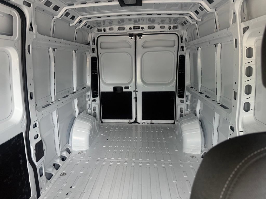 New 2026 RAM ProMaster 2500 w/ Convenience Group FWD image 27