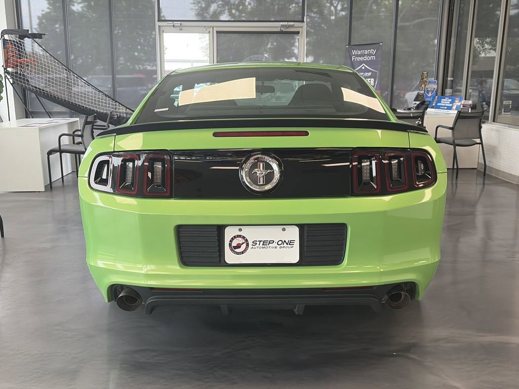 Used 2013 Ford Mustang Boss 302 w/ Boss 302 Accessory Pkg RWD image 6