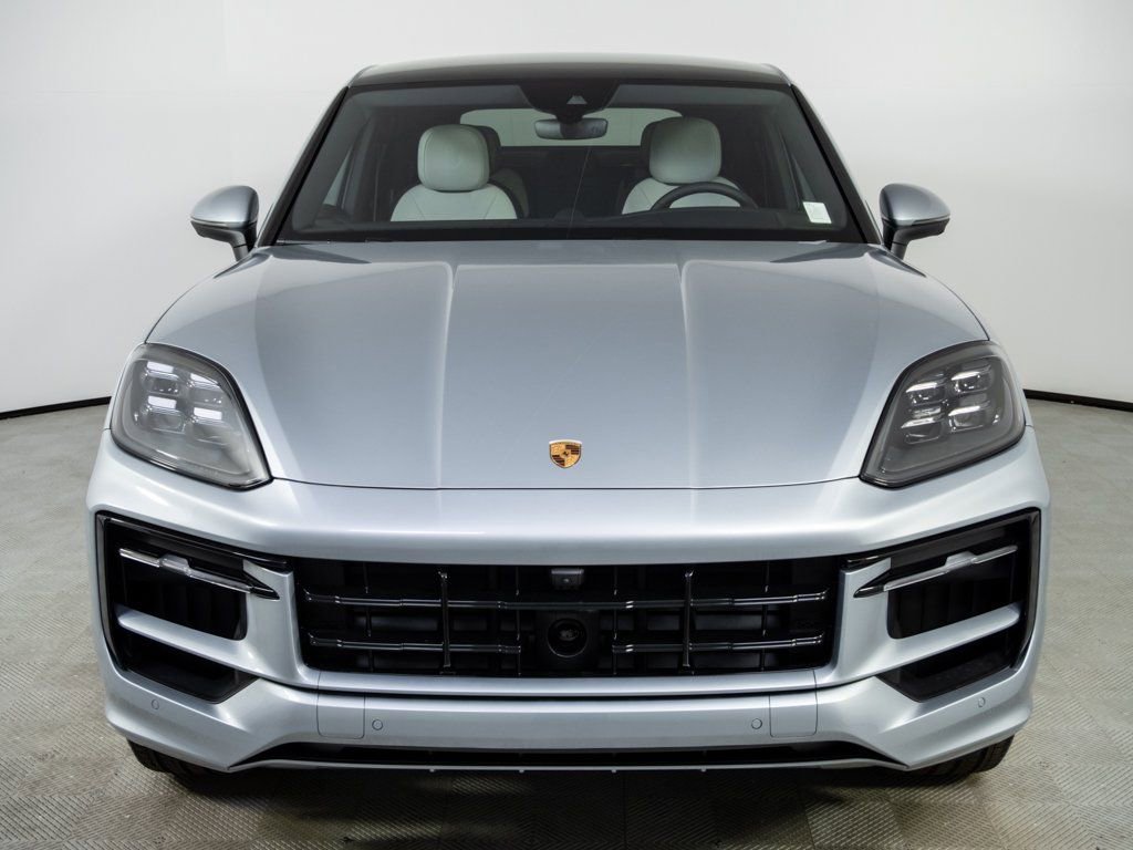 New 2026 Porsche Cayenne Coupe image 36