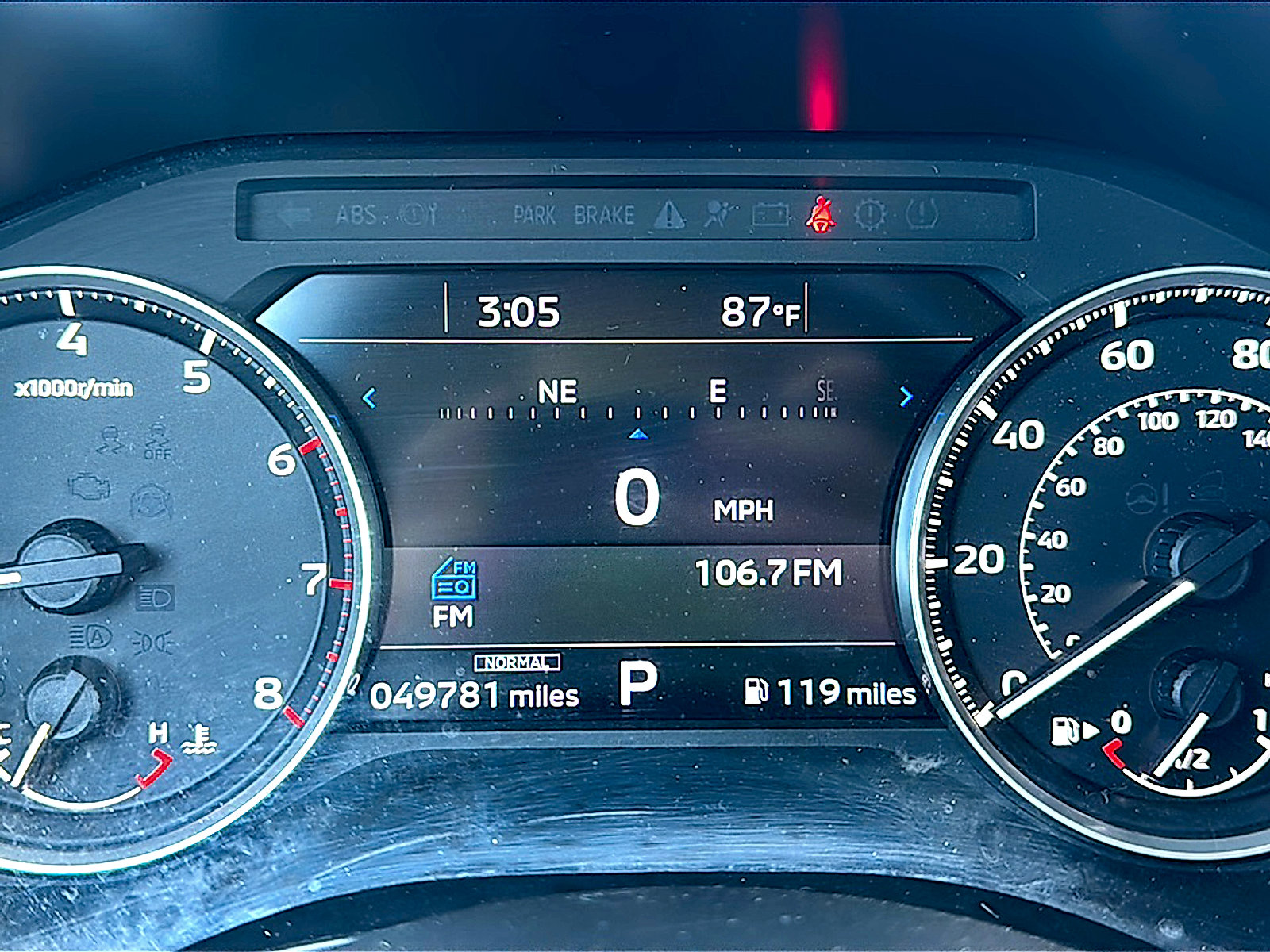 Used 2024 Mitsubishi Outlander SE image 27