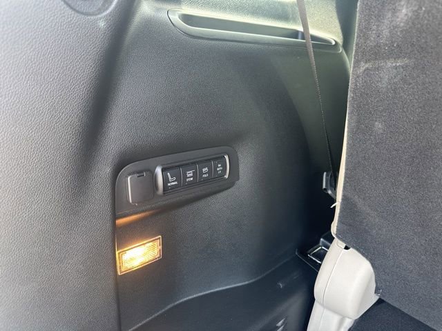 Used 2018 Ford Explorer Limited w/ Equipment Group 301A FWD image 23